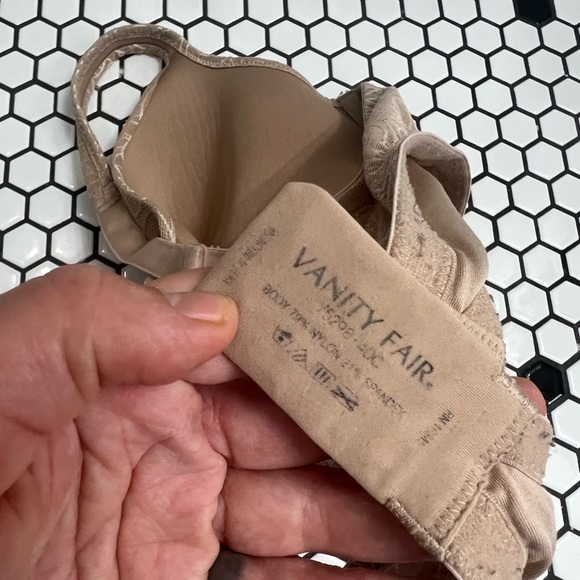 Vanity fair underwire bra size 40C - Picture 3 of 3